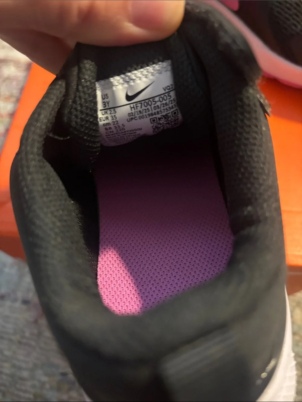 Nike Kids' Black and Pink Sneakers - NEW